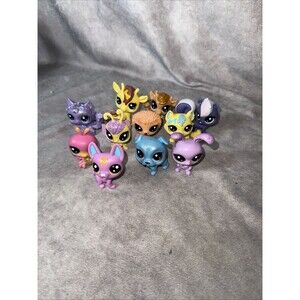 Littlest Pet Shop LPS Glitter Lot of 11 Mixed Figures Dogs Cats Giraffe Crab
